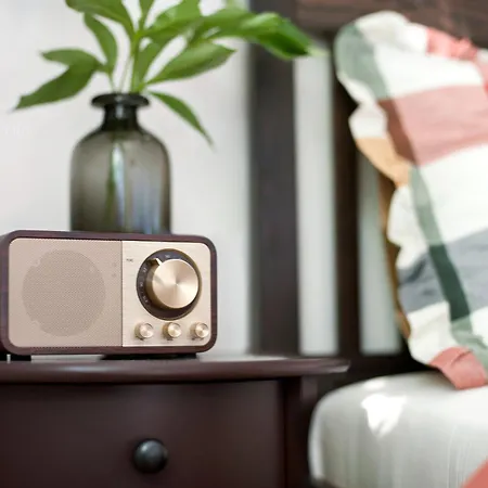 Teika No 2 Apartment-retro On Brivibas Street-free Parking Lejlighed