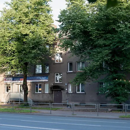 Teika No 2 Apartment-retro On Brivibas Street-free Parking * Riga